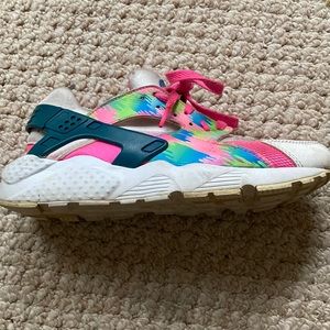 Nike Huarache sz 6